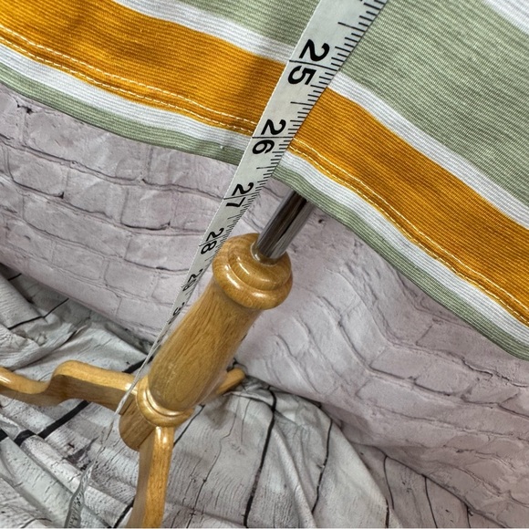 boutique Striped Multicolor Women's Top with front twist 3/4 sleeve sz L - Picture 4 of 6